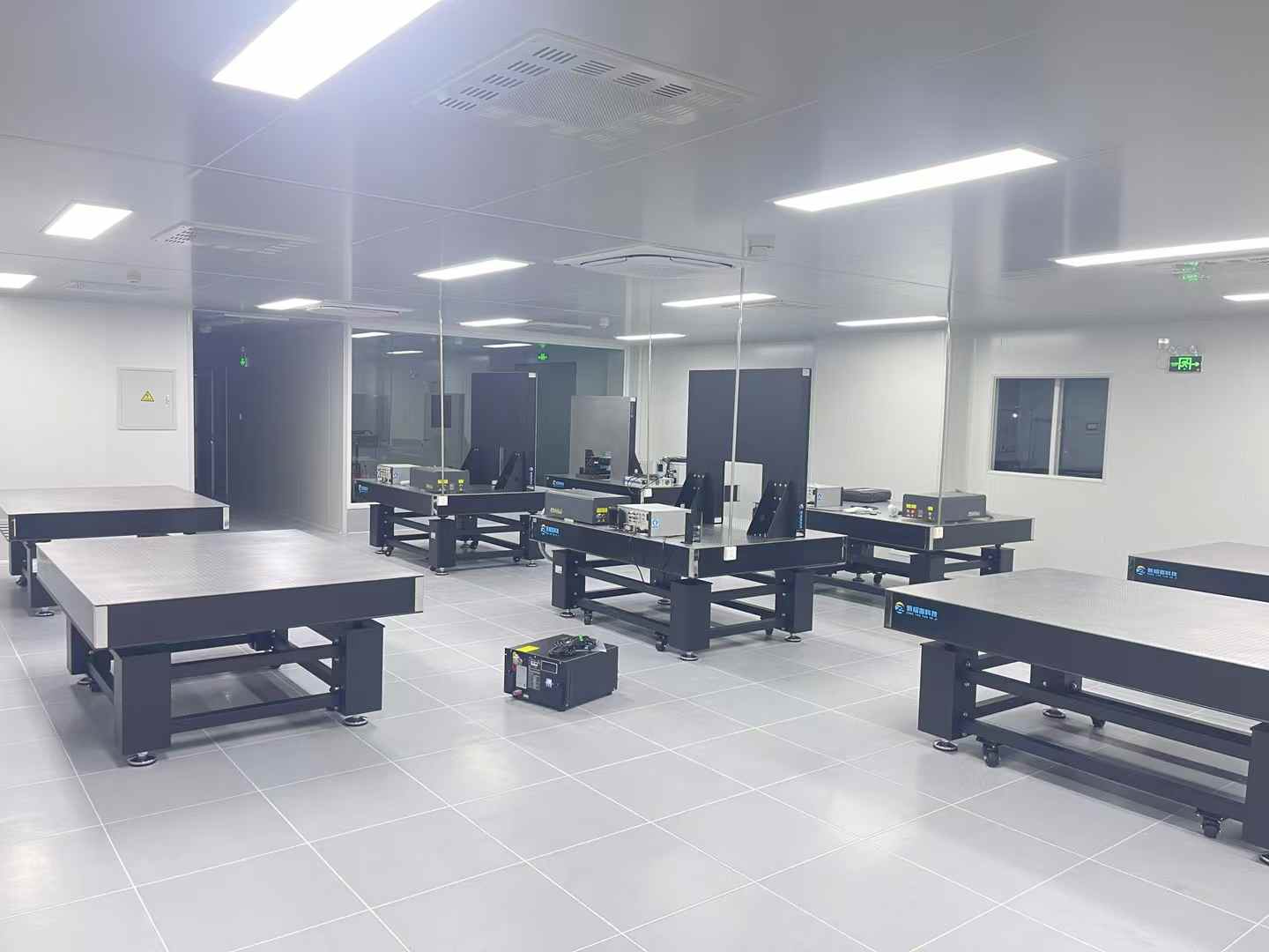 8套真蜂窝阻尼隔振光学平台